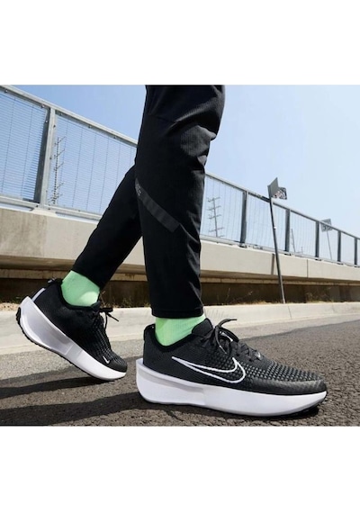 Nike Interact Run Fd2291 001 Erkek Yürüyüş Ve Koşu Ayakkabısı Siyah Beyaz 40-45 Siyah - Beyaz