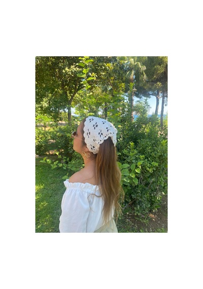 Çiçek Desen Örgü Bandana Beyaz Beyaz