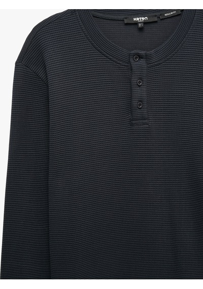Koton Uzun Kollu Pamuklu Waffle Dokulu Henley Yaka Sweatshirt Lacivert 7wam70106mk