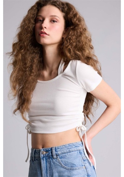 Defacto Fıtted Halter Yaka Kısa Kollu Tişört G7955ax26hswt32 Beyaz-wt32