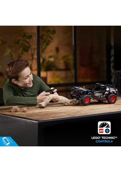 LEGO® Technic Audi Rs Q e-tron 42160 - 10+ Koleksiyonluk Yaratıcı Oyuncak Model Yapım Seti (914 Pr)