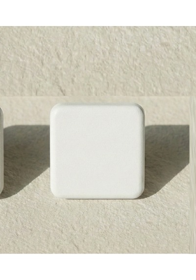 Dolap Kulpu 3,5 X 3,5 Cm Plastik 4 Adet - 30mm Kulp Vidası İle Beraber Gönderilir Beyaz