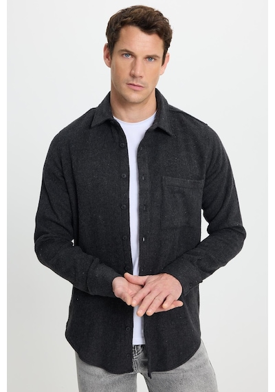 Tudors Erkek Slim Fit Dar Kesim Armürlü Oduncu Cepli Spor Yaka Siyah Gömlek-41861 Siyah Tudors Erkek Slim Fit Dar Kesim Armürlü Oduncu Cepli Spor Yaka Siyah Gömlek-41861 Siyah