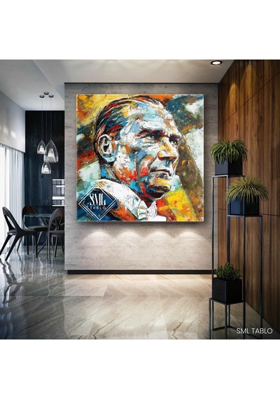Mustafa Kemal Atatürk Karizma Bakış Kanvas Tablo 100x100 Cm
