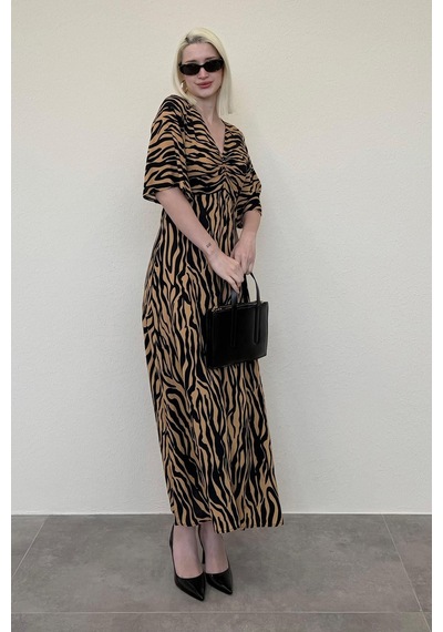 Madmext Kahverengi Zebra Desenli V Yaka Yarım Kollu Elbise Mg2394