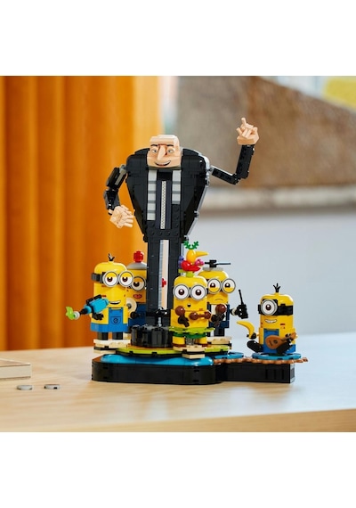 LEGO Yapım Parçalarından Gru ve Minyonlar 75582