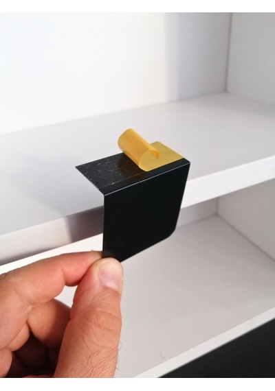 10 Adet Silinebilir Karatahta Siyah Etiket 5 x 5 CM Dik Yapışkanlı