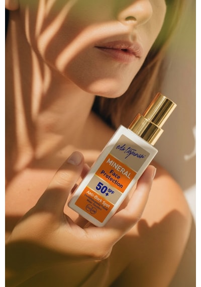 Eda Taşpınar Mineral Dark Spot Koruyucu Yüz Güneş Kremi SPF50+ 50 ML