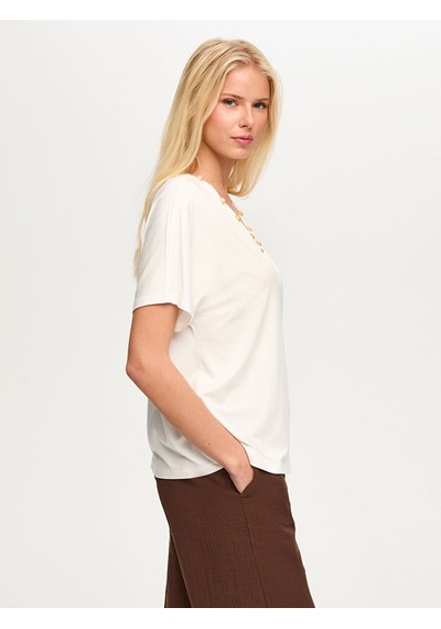 Faik Sönmez Resort Yakası Boncuk Detaylı V Yaka Tshirt S26tsh116 Us26tsh11673 Ekru