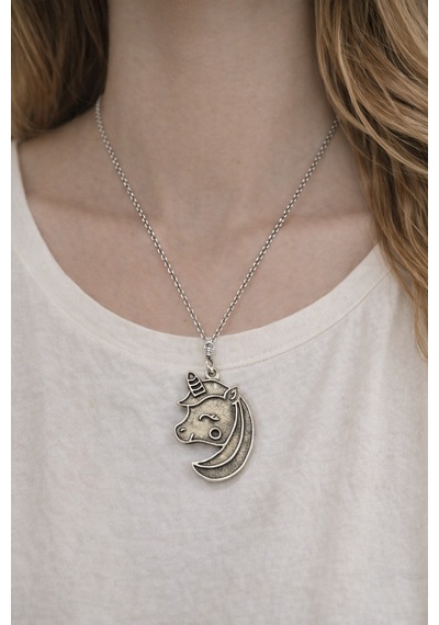 Her Şey Nota Tek Boynuzlu At Formlu Metal Figür Kolye Zincirli Tasarım Kolye Çok renkli