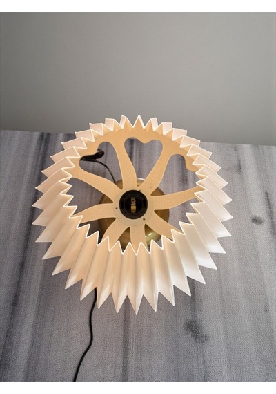 Nestvibe Şık Masa Lambası Modern Dekor Abajur Metalik