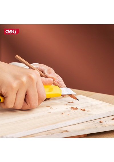 Delı Profesyonel Plastik Gövdeli Kırılabilir Maket Bıçağı 18mm Sk5 Sarı Kendinden Kilitli
