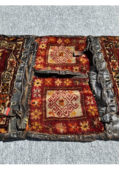 Burak Halı El Dokuma Antika Derili Heybe Kök Boya Kilitli 47 x 114