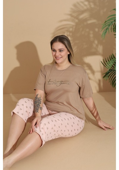 Eyfuze Kadın Curve Büyük Beden Milan Kumaş Kapri Kısa Kollu Pijama Takımı Kahverengi