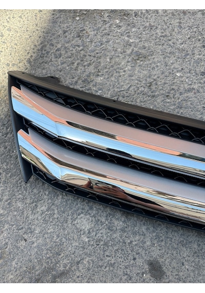 Mitsubishi Eclipse Cross Ön Panjur 7450b072