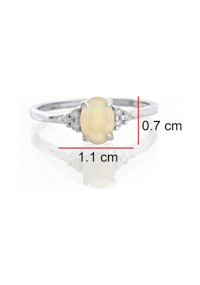 Opal Oval Tektaş Pırlanta Yüzük Beyaz
