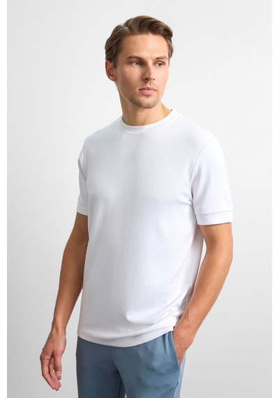 Backandbond Beyaz Regular Fit Bisiklet Yaka Tişört
