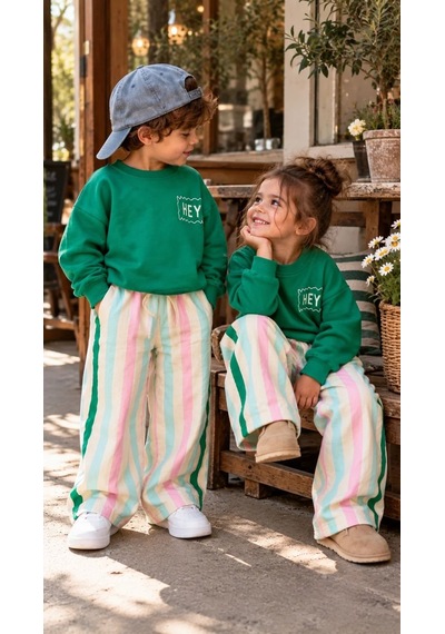 Hey Hi Sırt Kabartma Baskı Detaylı Sweatshirt Ve Renkli Çizgili Eşofman Kız & Erkek Çocuk Alt Üst Ta Yeşil