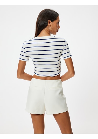 Koton Crop Tişört Bisiklet Yaka Slogan İşlemeli Slim Fit Ekru Çizgili 4sal11057ık Ekru Koton Crop Tişört Bisiklet Yaka Slogan İşlemeli Slim Fit Ekru Çizgili 4sal11057ık Ekru
