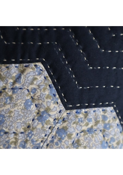 Patchwork El Yapımı Dantel Ve Kumaş Tasarım Yastık Çok Renkli