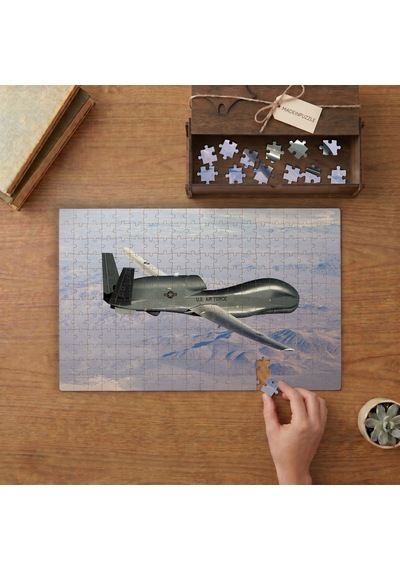 İnsansız Hava Aracı Tasarımı 240 Parça Ahşap Puzzle Ahşap Kutuda Mpy10059