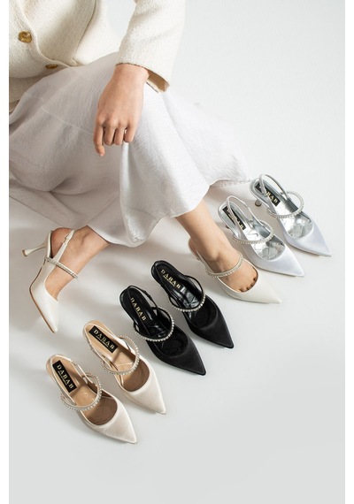 Dabab Shoes Vına Kadın Siyah Sivri Burun 7 Cm İnce Topuklu Taş Detaylı Bilekten Bantlı Klasik Abiye Ayakkabı Dabab Shoes Vına Kadın Siyah Sivri Burun 7 Cm İnce Topuklu Taş Detaylı Bilekten Bantlı Klasik Abiye Ayakkabı
