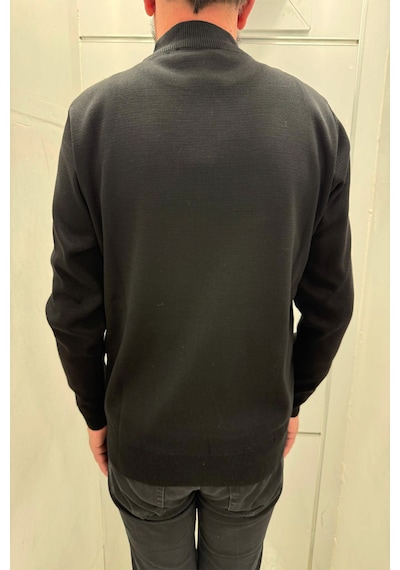 Santa Dmctekstil Erkek Desenli Snt-8138 Spor Kesim Rahat Kalıp Yarım Balıkçı Yaka Kışlık Yünlü Kazak Siyah Santa Dmctekstil Erkek Desenli Snt-8138 Spor Kesim Rahat Kalıp Yarım Balıkçı Yaka Kışlık Yünlü Kazak Siyah