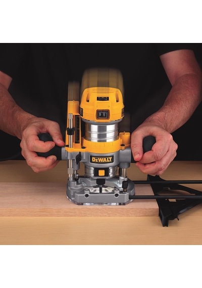 Dewalt D26204K 900 W Profesyonel Dalma ve Sabit Tabanlı El Freze