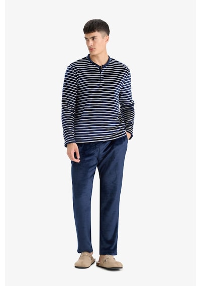 Defacto Pijama Takımı Regular Fit Çizgili Uzun Kollu Üst Welsoft Pelüş Uzun Alt A3443AX23AU Lacivert Defacto Pijama Takımı Regular Fit Çizgili Uzun Kollu Üst Welsoft Pelüş Uzun Alt A3443AX23AU Lacivert