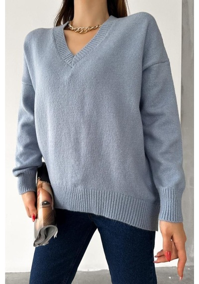 Femelle Kadın Bebe Mavi V Yaka Standart Beden Oversize Basic Triko Kazak Bebe Mavisi Femelle Kadın Bebe Mavi V Yaka Standart Beden Oversize Basic Triko Kazak Bebe Mavisi