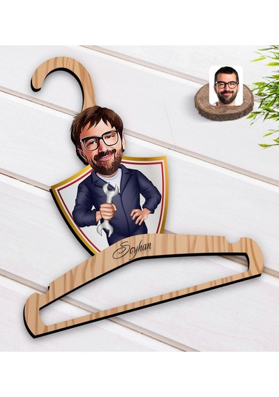 Kişiye Özel Tamirci Karikatürlü Standart Boy Ahşap Elbise Askısı-