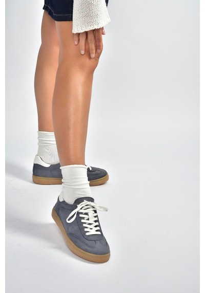 Fox Shoes V999061501 Lacivert Hakiki Deri Nubuk Kadın Spor Ayakkabı Sneakers Lacivert