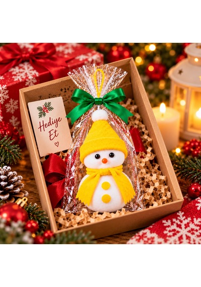 Bakgelal Yılbaşı Ağacı Süsü Kardan Adam Figürlü 16 Cm Keçe Şapkalı Ve Atkılı Asılabilir Dekoratif Süs Sarı Şapkalı - 9057000326419
