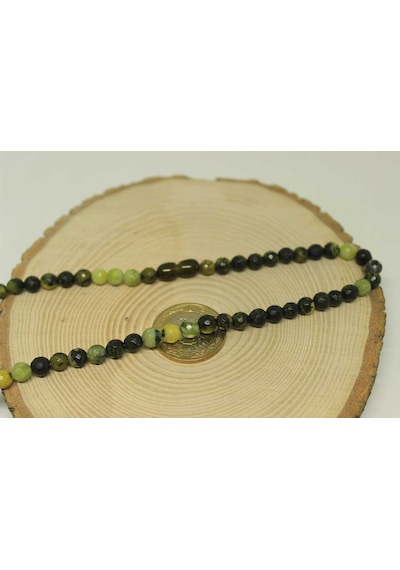 Peridot (Zebercet) Taşı Koyu Renk Faset Kesim Kolye (Klipsli) Siyah