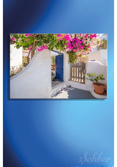 Yunanistan Santorini Adası Begonvil Çiçekleriyle Süslenmiş Sokak Manzarası Yatay Kanvas Tablo 4040 Çok Renkli