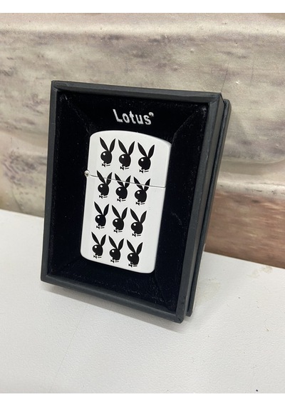 Lotus Marka Beyaz Siyah Tavşan Logolu Benzinli