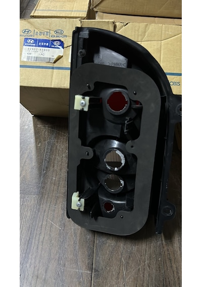 Hyundaı H100 Minibüs Sağ Arka Stop Lambası 1996-2003 Mobis 92402-43800