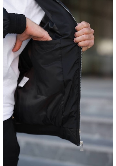 Unisex Kapitoneli Bomber Ceket - Günlük Şık & Spor Kombinlerin Vazgeçilmezi Siyah Kptne Unisex Kapitoneli Bomber Ceket - Günlük Şık & Spor Kombinlerin Vazgeçilmezi Siyah Kptne