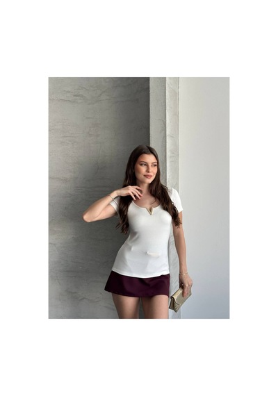 Asur Boutique Asur Butik Kadın V Demirli Esnek Kumaş Kısa Kol Body Beyaz