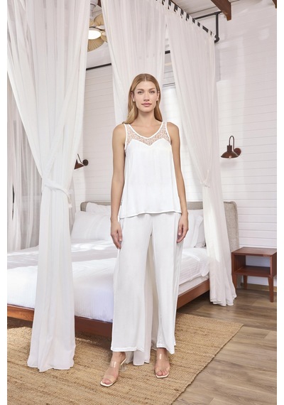 Monamise Kadın Dantelli Ve Dekolteli Pijama Takımı 18661 Beyaz