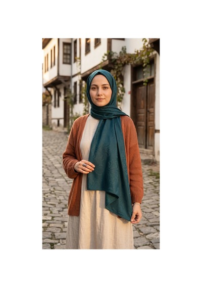 Nukra Jakarlı Pamuk Tesettür Şal Osmanlı Desen Zümrüt Yeşili 70 X 190 Cm