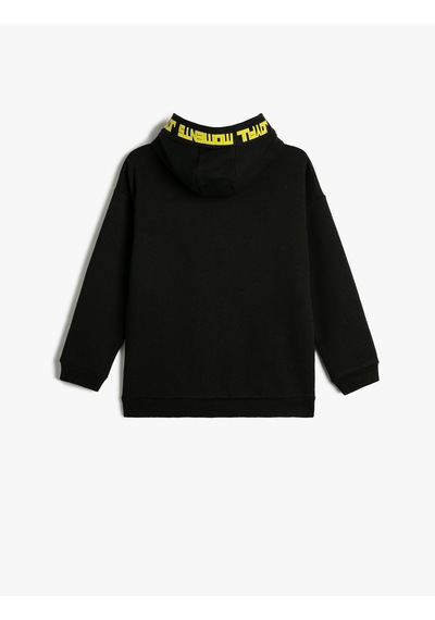 Koton Oversize Kapşonlu Sweatshirt Uzun Kollu Oyun Temalı Şardonlu Siyah 4wkb10008tk