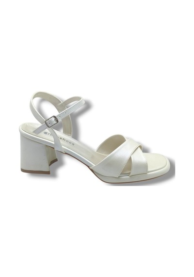 Erbay 405-26 Cilt Deri Çapraz Bant Kalın Topuk Kadın Sandalet 41-42 7cm Krem