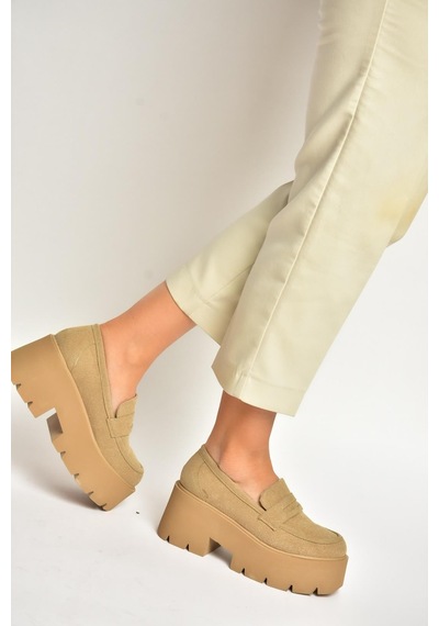 Fox Shoes Y272972502 Bej Süet Kalın Tabanlı Günlük Kadın Ayakkabı Fox Shoes Y272972502 Bej Süet Kalın Tabanlı Günlük Kadın Ayakkabı
