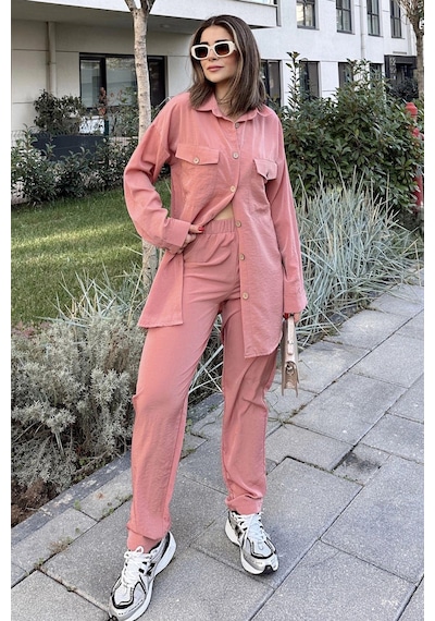 WeShaya Kadın Pembe Çift Cepli Uzun Gömlek & Beli Lastikli Pantolon - Rahat Alt & Üst Takım Pembe WeShaya Kadın Pembe Çift Cepli Uzun Gömlek & Beli Lastikli Pantolon - Rahat Alt & Üst Takım Pembe