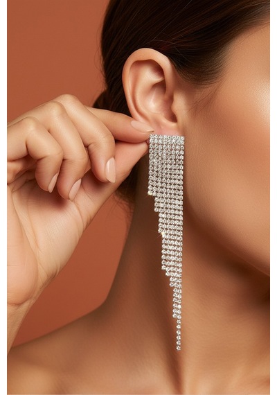 Valmont Accessories Taşlı Işıltılı Sallantılı Uzun Abiye Kadın Küpe Kristal Taşlı Gümüş
