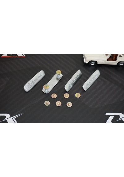 Skoda Logo Krom Metal Paspas Vidalı Logo 4 Lü Set