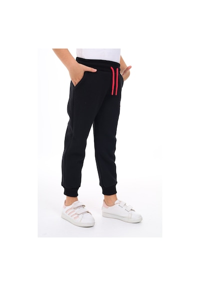 Kız Çocuk Nakış Baskılı Beli Paçası Lastikli Cepli Basic Jogger Eşofman Altı 3 İplik Şardonlu Siyah Kız Çocuk Nakış Baskılı Beli Paçası Lastikli Cepli Basic Jogger Eşofman Altı 3 İplik Şardonlu Siyah