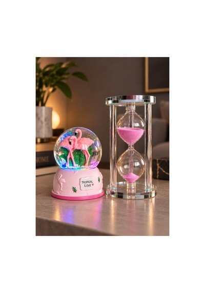 Sevgiliye Hediye Işıklı Flamingo Kar Küresi Ve 5 Dakikalık 13cm Pembe Kum Saati Seti Masa Üstü Biblo