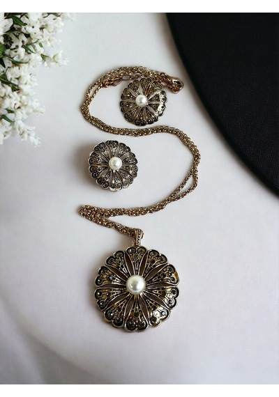 Black Diamond Swarovski Taşlı İnci Çiçek Kolye Ve Küpe Seti Beyaz